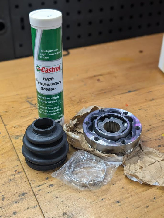 Vantage V8/V12 CV Boot