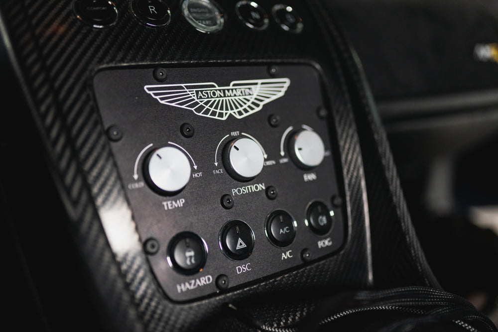 Vantage V8/V12 VE GT4 Carbon Center Console/Waterfall