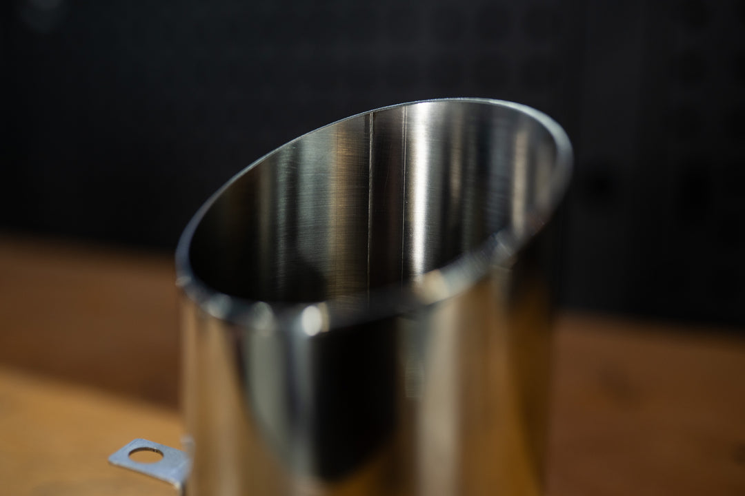 Aston Martin V8/V12 Vantage Slash Cut Exhaust Tips