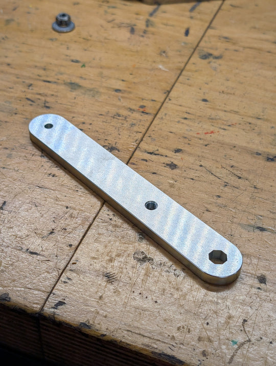 Vantage V8/V12 6 Speed short shift link arm