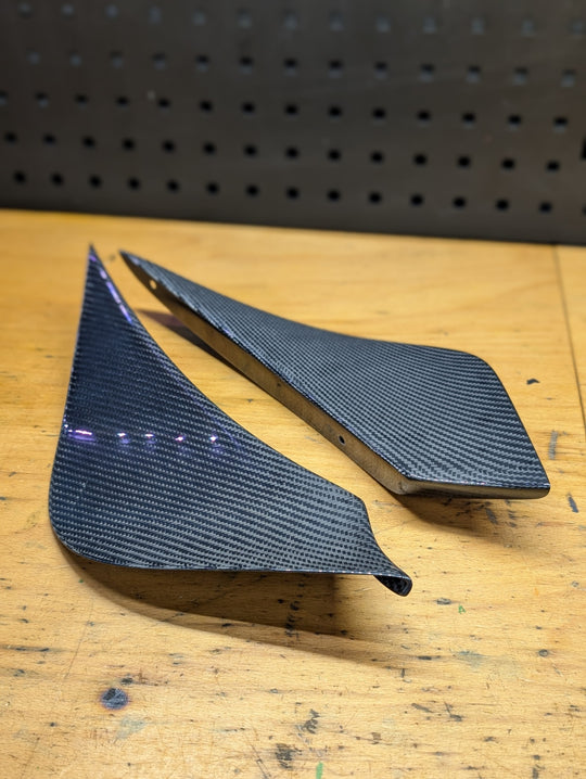 2018+ Aston Martin New Vantage Carbon Canards / Dive Planes GT4 (AM6/17A)