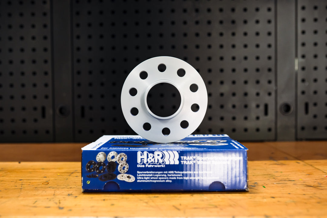 H&amp;R Spurverbreiterungen – Aston Martin V8 &amp; V12 Vantage