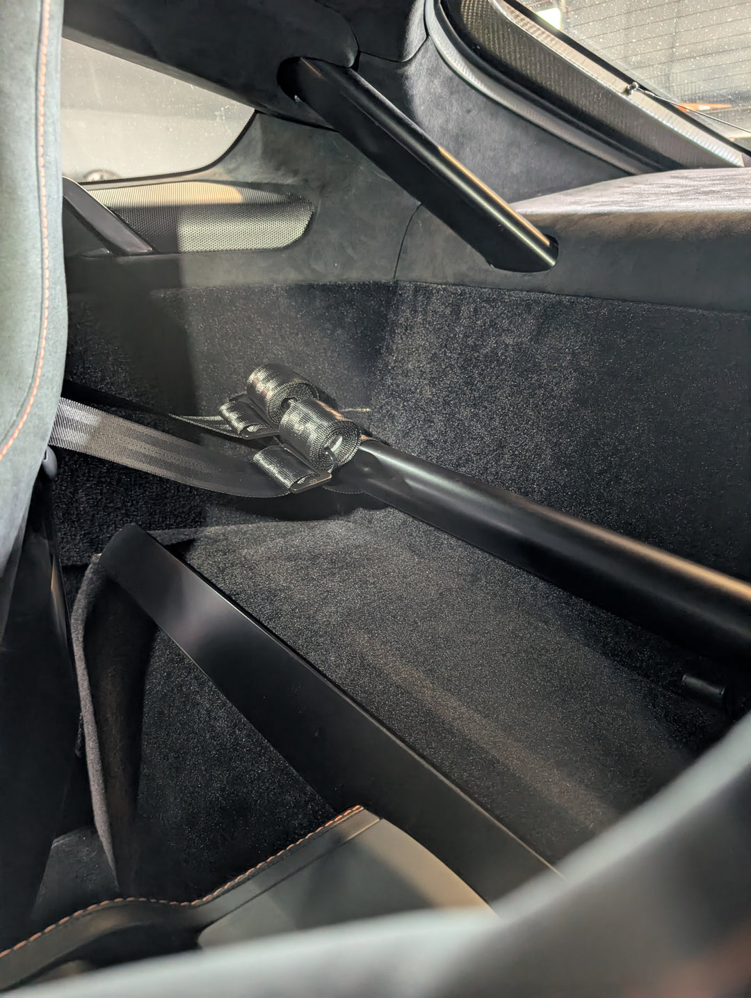 Aston Martin Vantage V8/V12 2005-2017 Harness Bar